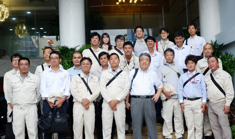 Phan Vu warmly welcome the delegation of Japan Pile