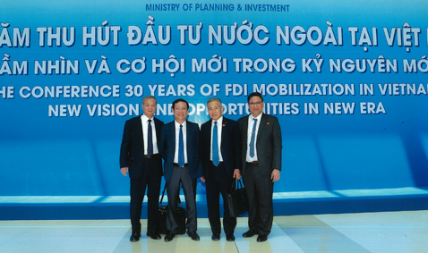 Tham dự Hội nghị tổng kết 30 năm FDI tại Việt Nam