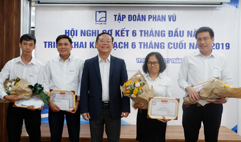 Hội nghị sơ kết 6 tháng đầu năm 2019 của Tập đoàn Phan Vũ
