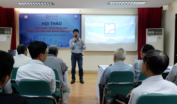 Hội thảo chia sẻ ứng dụng công nghệ mới tại Đại học Văn Lang