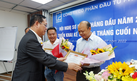 Phan Vũ Group tổ chức Hội nghị sơ kết 6 tháng đầu năm 2022
