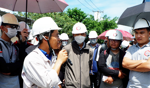 Khoa Xây dựng (VLU) đến thăm quan Phan Vũ Long An