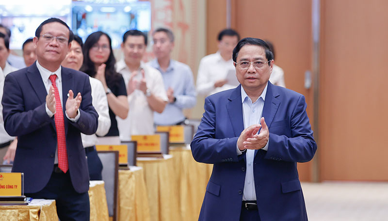 Hội nghị về tháo gỡ khó khăn, thúc đẩy sản xuất, tiêu thụ xi măng, sắt thép và vật liệu xây dựng.